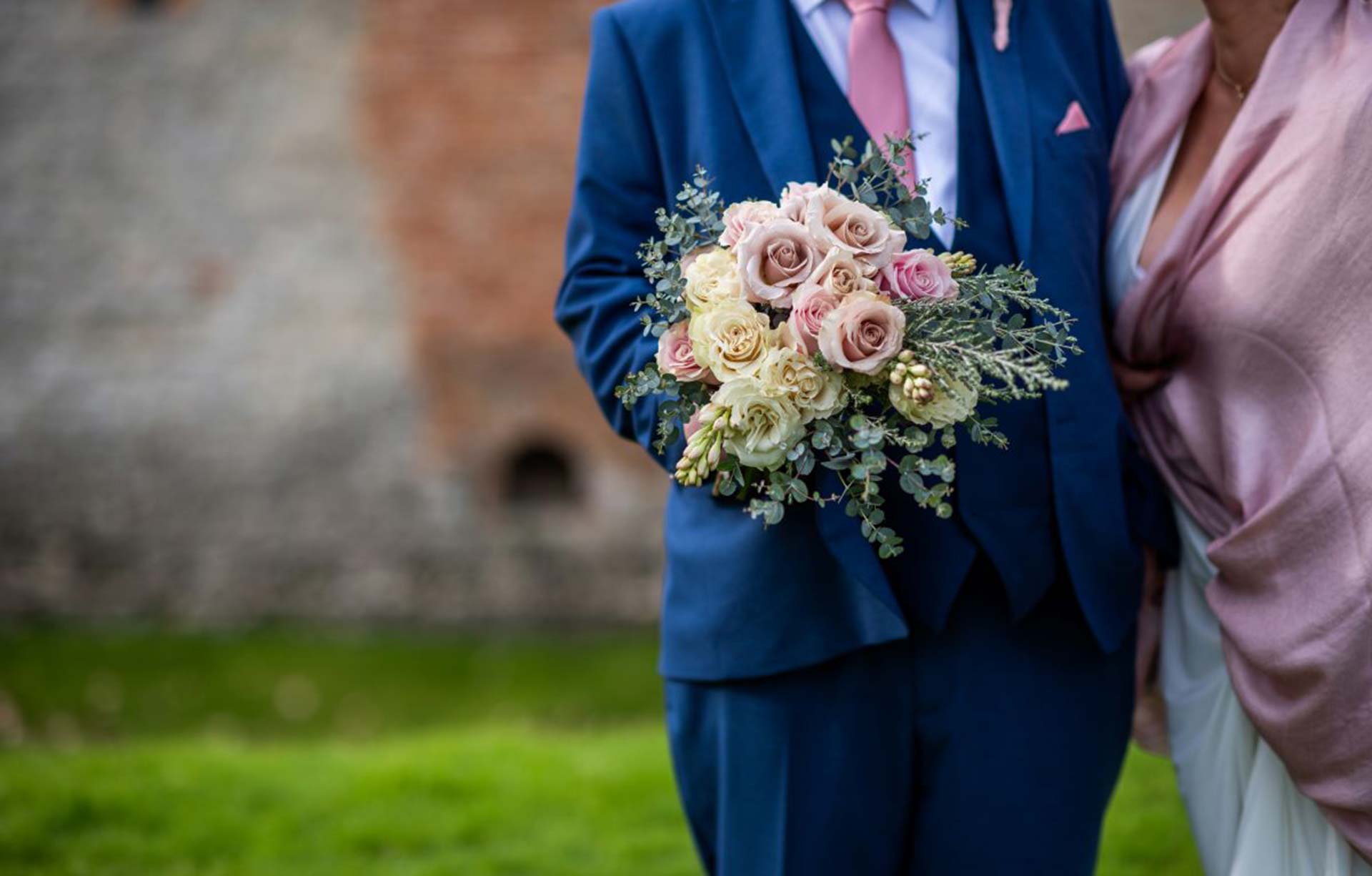 An elopement bouquet at the Castle Westenhanger