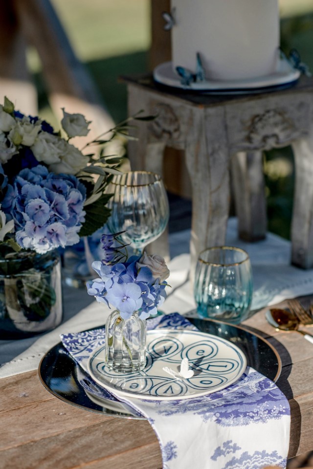China blue elopement