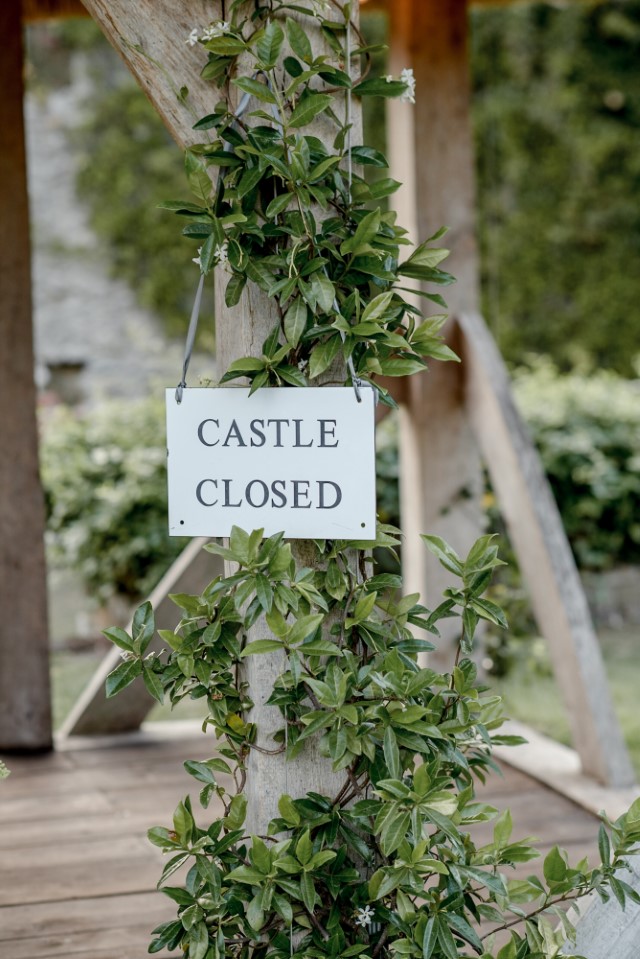 Castle Closed sign